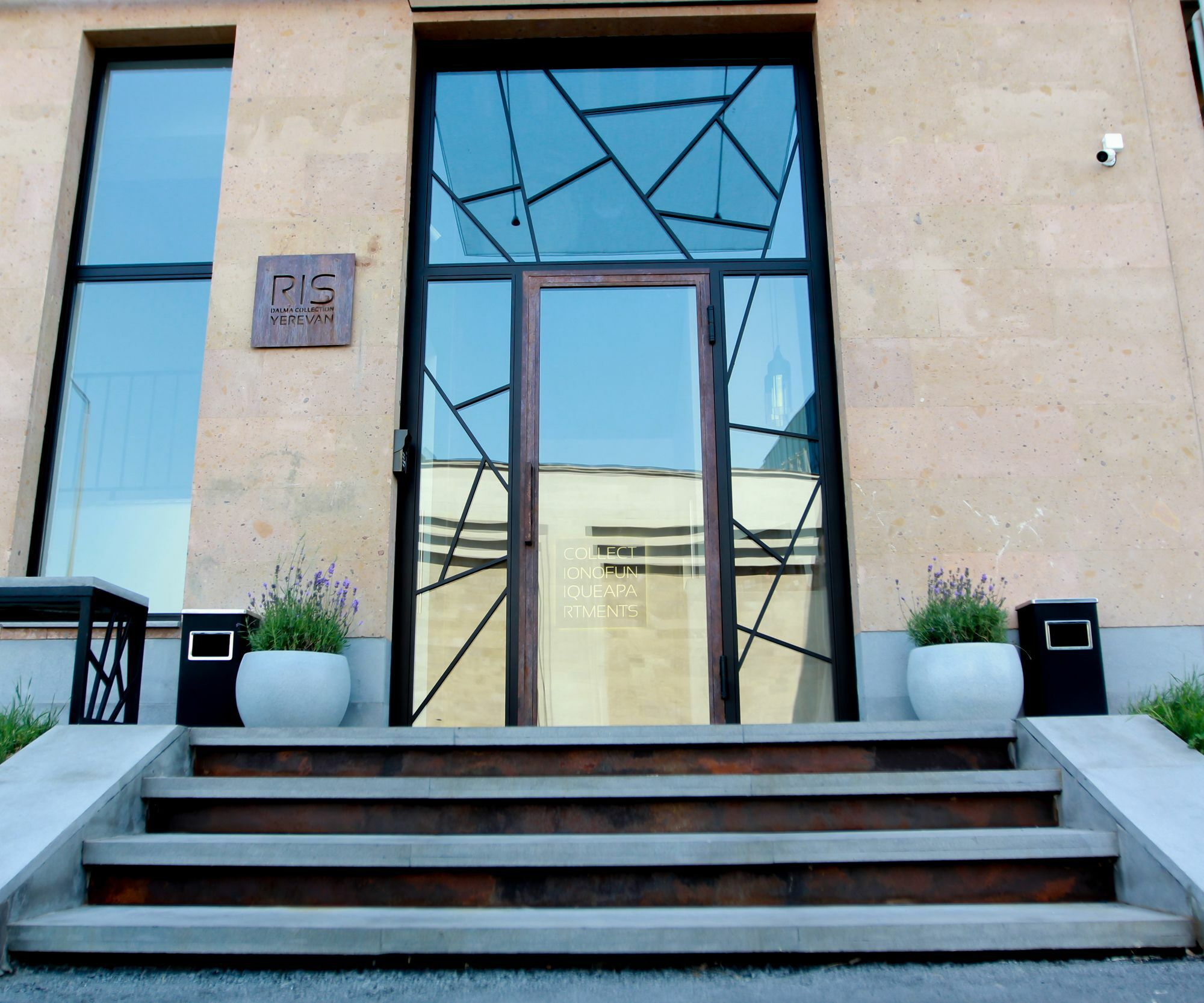 Ris Dalma Collection Yerevan Exterior photo